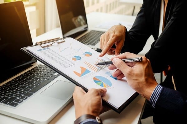 Marketing online Consumidores nas mídias sociais