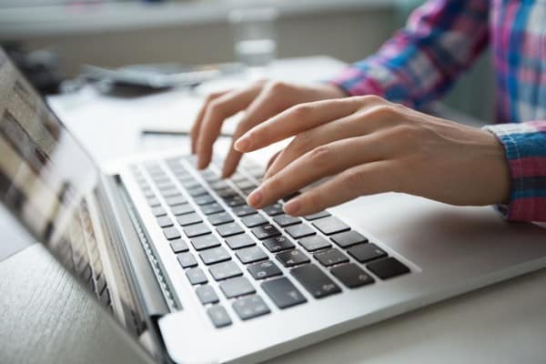 Dicas para fazer marketing na internet de forma barata Estratégia de marketing online