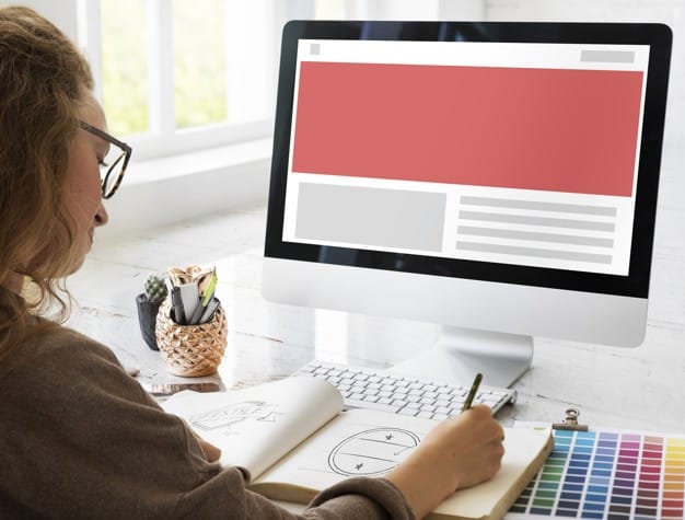 Qual a diferença entre web designer e desenvolvedor web